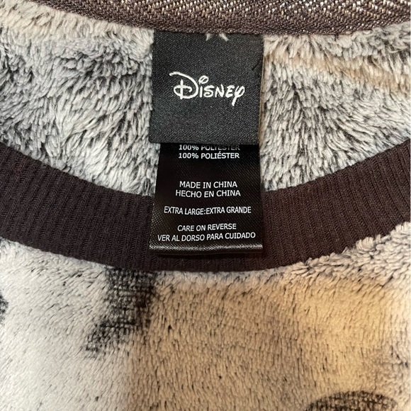 Disney size XL Mickey Mouse pajama set. - Picture 3 of 5